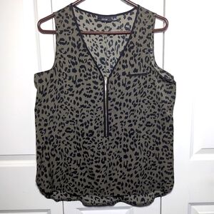 Apt. 9 Sleeveless Olive Top Blouse Tank Zipper Pocket High-low Size Large